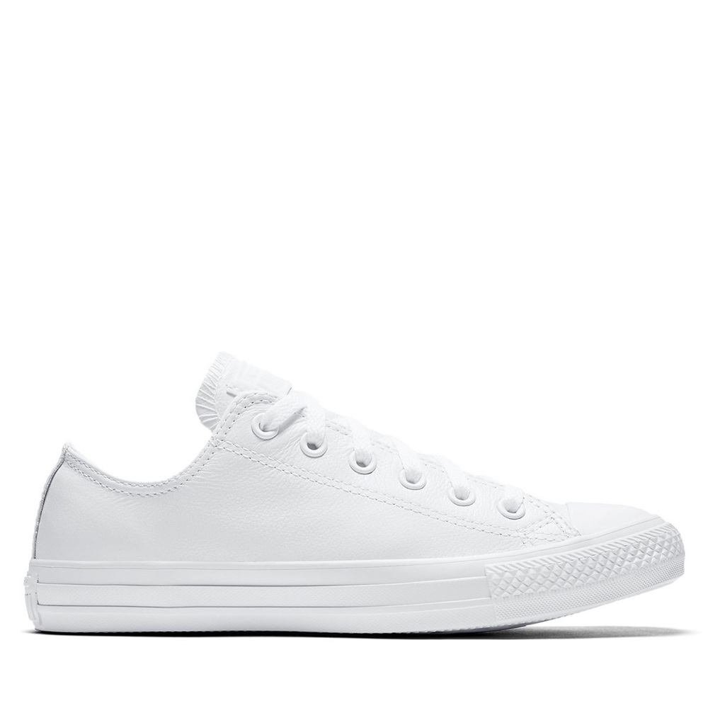 Chuck Taylor All Star Leather UNISEX LOW TOP SHOE